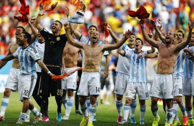 Argentina-beat-Netherlands-world-cup-2014-whatisusa.info